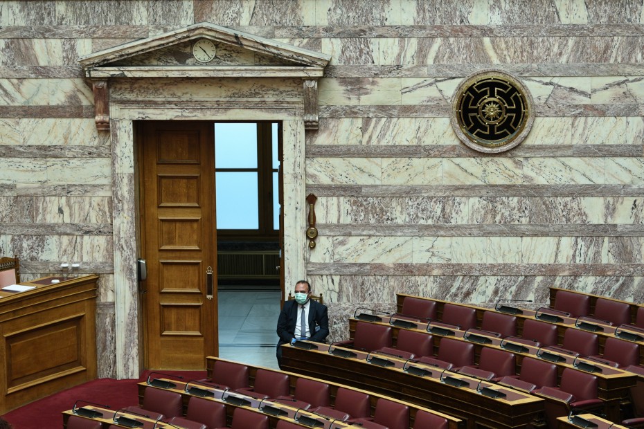 Χωρίς το ΣΥΡΙΖΑ η ψηφοφορία για τον Παπαγγελόπουλο στη Βουλή