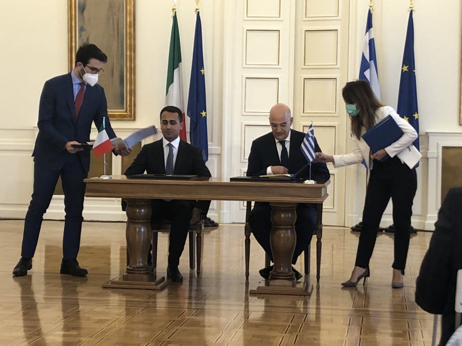 Ιστορική συμφωνία για την οριοθέτηση ΑΟΖ Ελλάδας-Ιταλίας