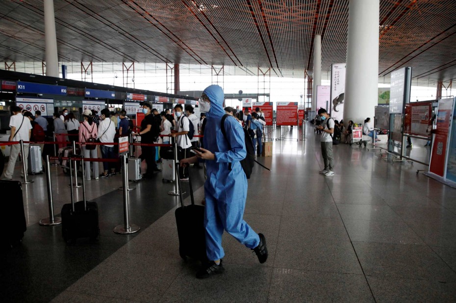 Πάνω από χίλιες πτήσεις ακυρώθηκαν στα αεροδρόμια του Πεκίνου
