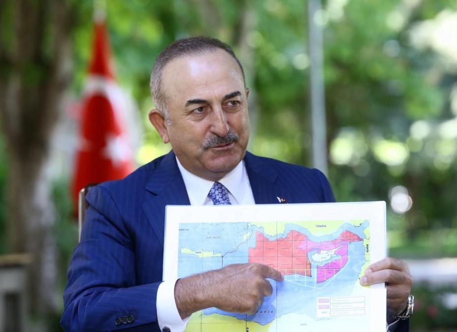 Νέο κρεσέντο προκλήσεων από τον Τσαβούσογλου: Η Αγιά Σοφιά είναι περιουσία της Τουρκίας