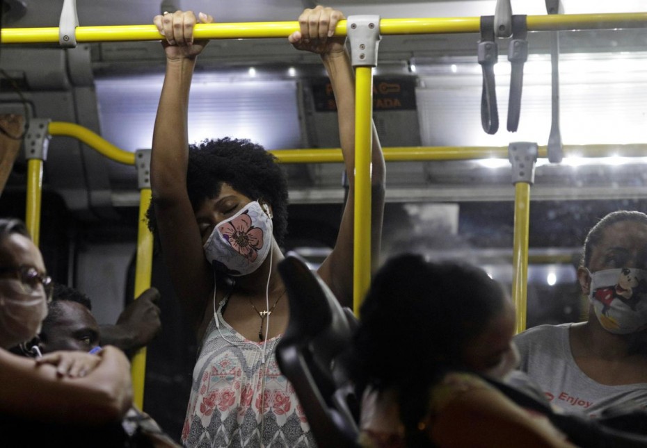 Βραζιλία: «Πυρά» για απόκρυψη θυμάτων της πανδημίας