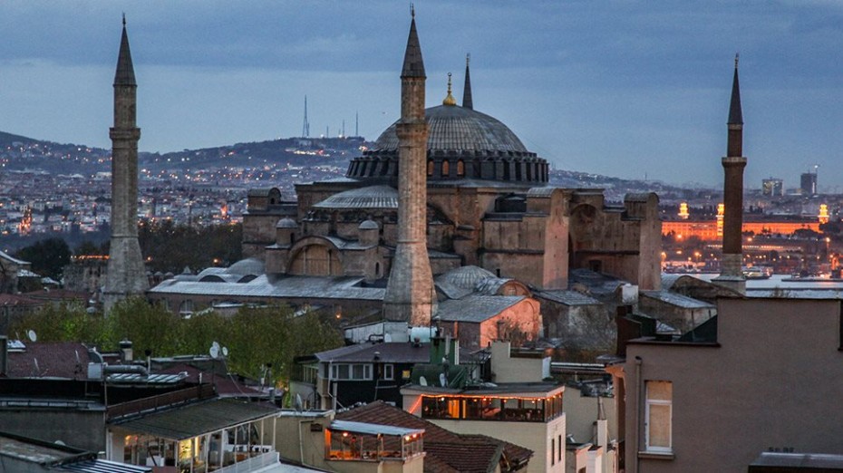 Τα τουρκικά ΜΜΕ «δείχνουν» σε μετατροπή της Αγιάς Σοφιάς σε τζαμί