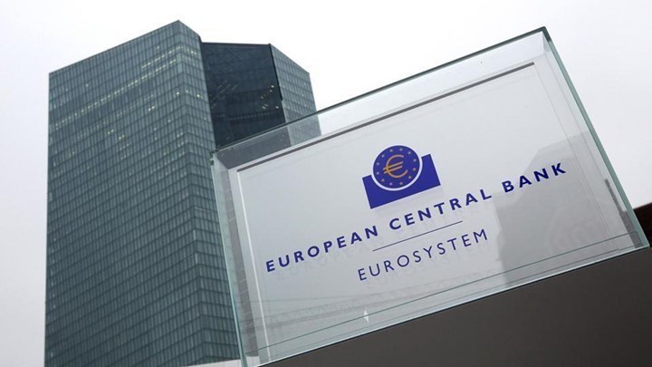 ΕΚΤ: Επιχειρηματικό «καταφύγιο» ο δανεισμός και τον Ιούλιο
