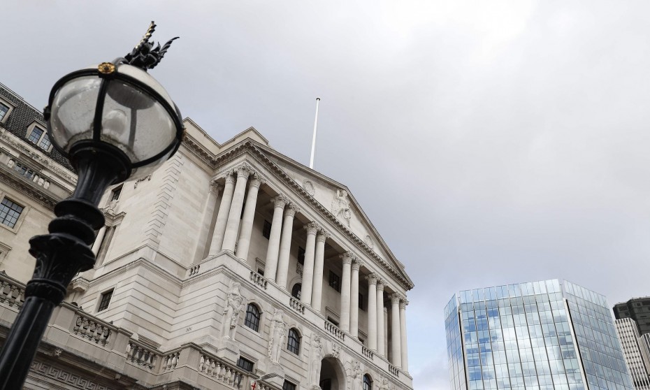 Σταθερά τα επιτόκια της BoE στη Βρετανία