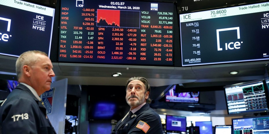 Τα αμερικανικά μάκρο ανεβάζουν τη Wall Street για την Τετάρτη