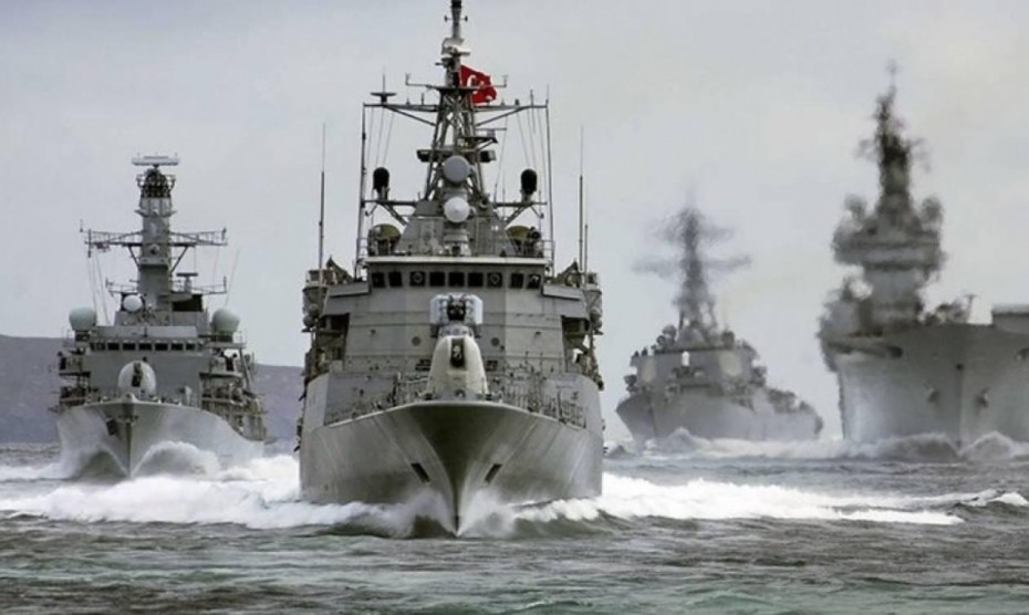 Τουρκικά πλοία «λόκαραν» με τα όπλα τους ελληνική φρεγάτα