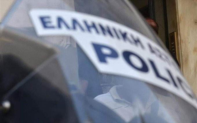 Κακουργηματική δίωξη στον αστυνομικό που απέσπασε 40.000 ευρώ