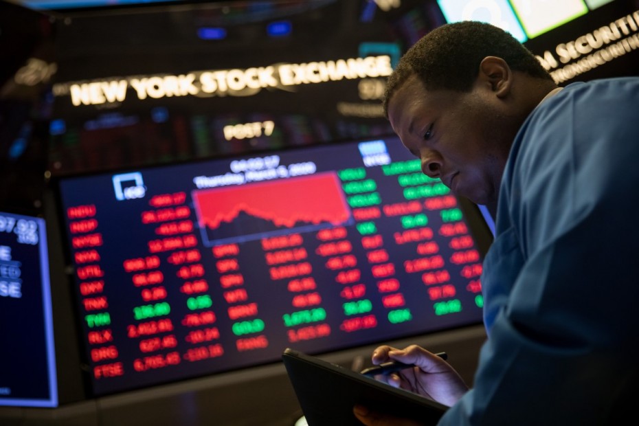 Με μεγάλη «βουτιά» το ξεκίνημα της Wall Street στην εβδομάδα