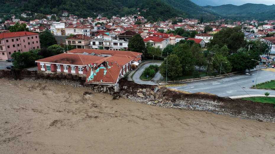 Ζημίες και καταστροφές σε πάνω από 3.000 κτίρια από το πέρασμα του «Ιανού»