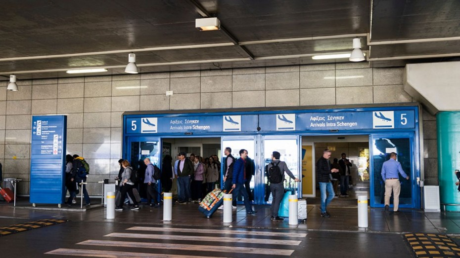 Συντριβή της επιβατικής κίνησης στα ελληνικά αεροδρόμια τον Αύγουστο