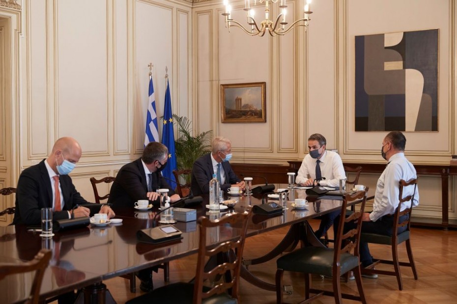 Ο Μητσοτάκης συζήτησε με τη Fraport τη συνέχιση των επενδύσεων της στην Ελλάδα