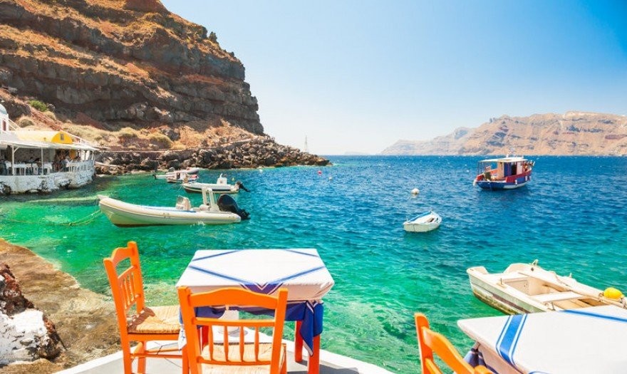 DBRS: Στην Ελλάδα το μεγαλύτερο οικονομικό πλήγμα λόγω του τουρισμού 