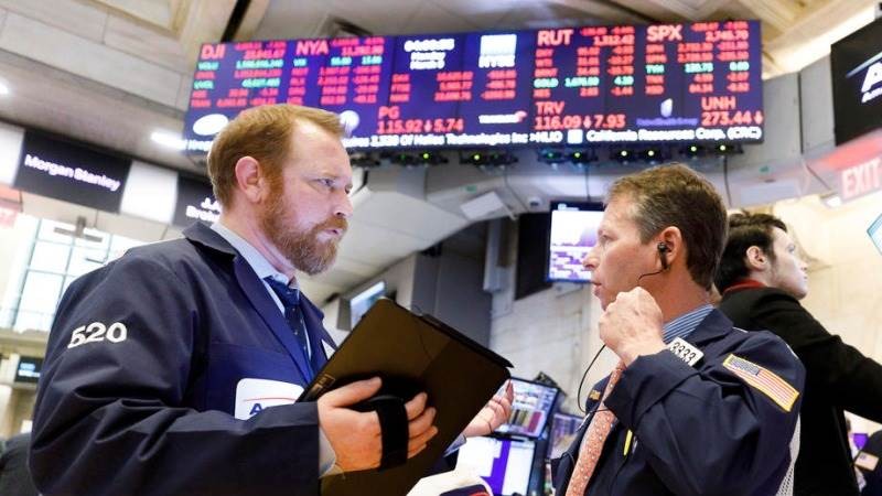Ήπιες κινήσεις της Wall Street προς το τέλος της εβδομάδας