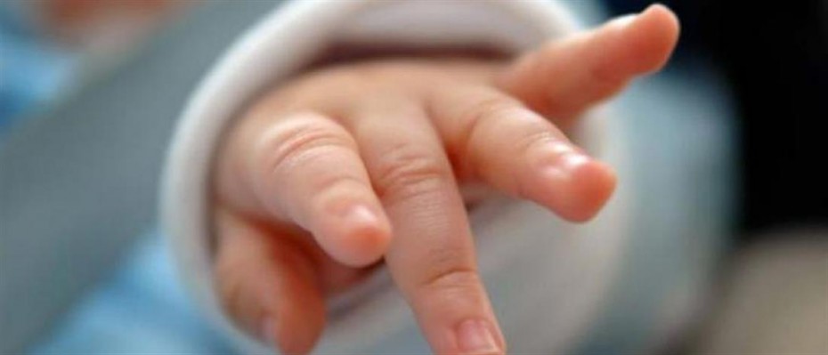 Θρήνος στην Ερέτρια: Από αναρρόφηση πέθανε μωρό 2 μηνών