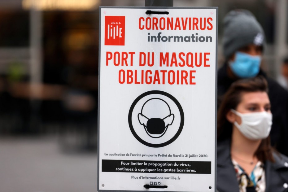 Η Γαλλία επαναφέρει την κατάσταση έκτακτης ανάγκης για τον κορονοϊό