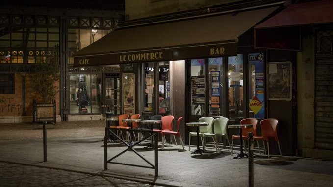 Γαλλία: Λουκέτο στα μπαρ του Παρισιού από την Τρίτη