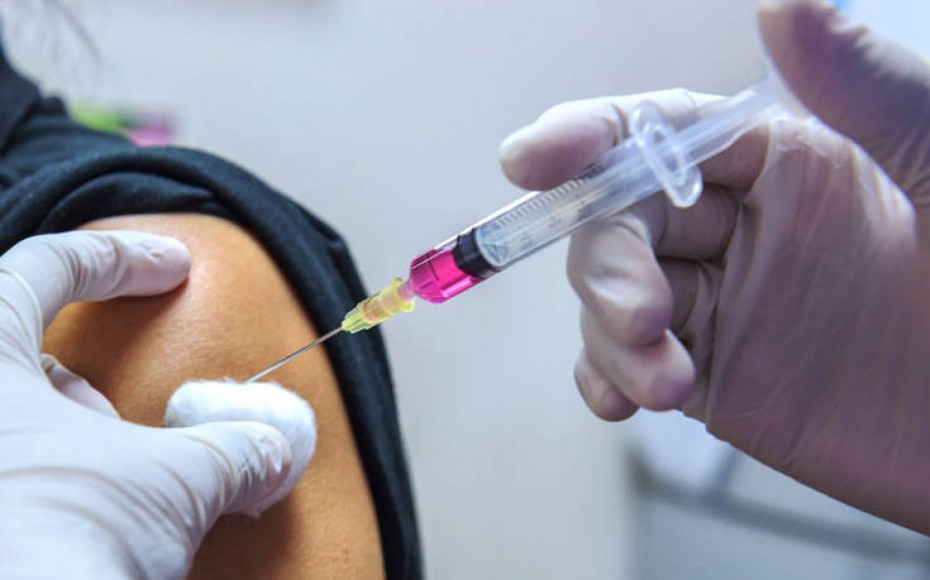 Κοντοζαμάνης: Μαζικός εμβολιασμός από τον Ιανουάριο στην Ελλάδα