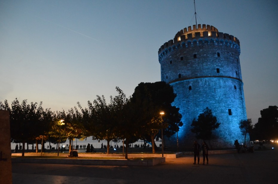 «Στα μπλε» ο Λευκός Πύργος για την Παγκόσμια Μέρα Διαβήτη