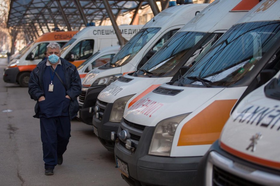 Βουλγαρία: Μεταφορά ασθενών με Covid19 αναλαμβάνει η αστυνομία ελλείψει ασθενοφόρων