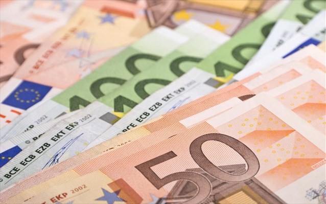 Παράνομες δεσμεύσεις ακατάσχετων τραπεζικών λογαριασμών καταγγέλλει η ΕΕΚΕ
