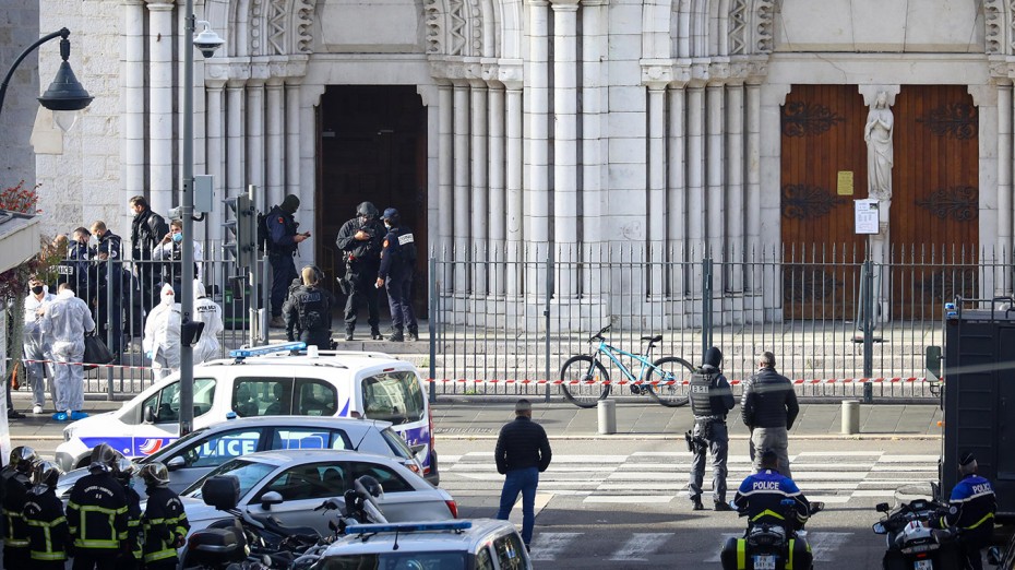 Επίθεση στη Γαλλία: Τέσσερις νέες συλλήψεις
