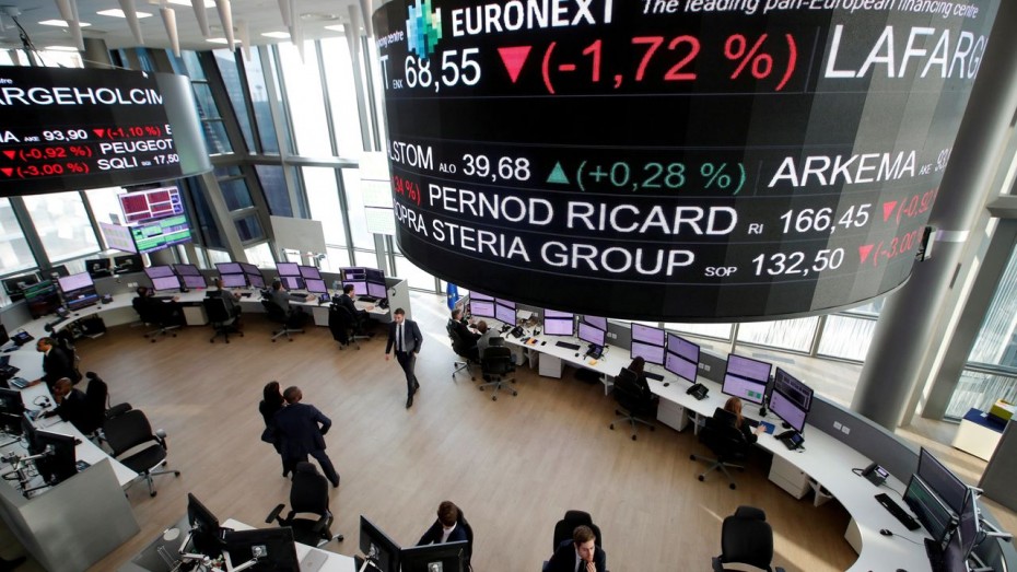 «Μαγκωμένες» οι ευρωαγορές πριν από τις προεδρικές εκλογές στις ΗΠΑ