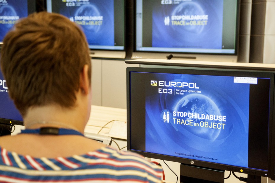 Επιδρομή Europol κατά της ρητορικής μίσους στο διαδίκτυο - Για πρώτη φορά και στην Ελλάδα