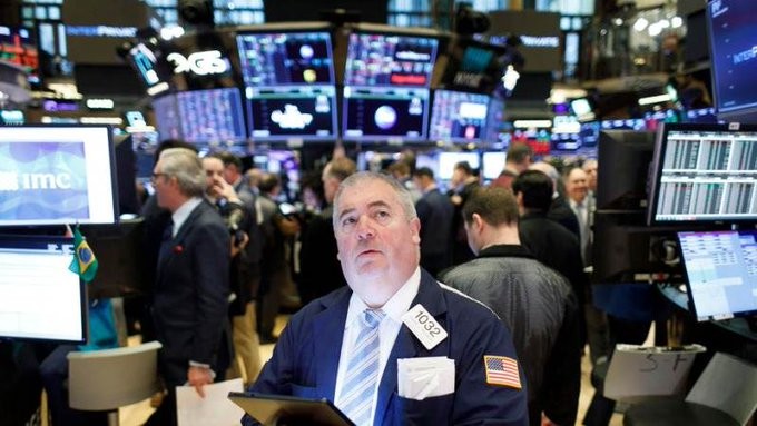 Με απώλειες το άνοιγμα της Wall Street για την Τρίτη