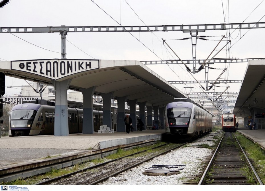 Covid-19: Διακομιδές ασθενών με τρένα - Ασφυκτιούν οι ΜΕΘ της Θεσσαλονίκης