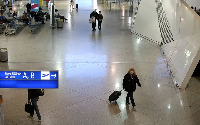 Στο 60% η πτώση στην επιβατική κίνηση των ελληνικών αεροδρομίων τον Οκτώβριο