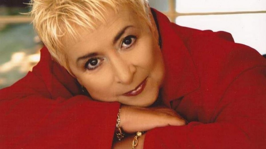Πέθανε η πρώτη παρουσιάστρια της ΕΡΤ, Σάσα Μανέττα