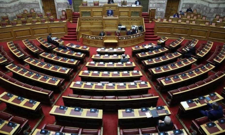 Βουλή: Ψηφίστηκε το νομοσχέδιο του υπουργείου Εργασίας και Κοινωνικών Υποθέσεων