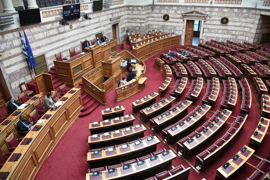 Ψηφίζεται στη Βουλή η  ενίσχυση των εργαζομένων και τη στήριξη των ευάλωτων κοινωνικών ομάδων