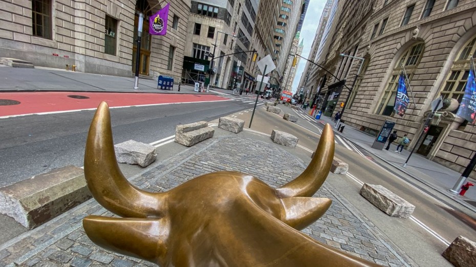 Οριακές κινήσεις στη Wall Street μετά το άλμα του Dow