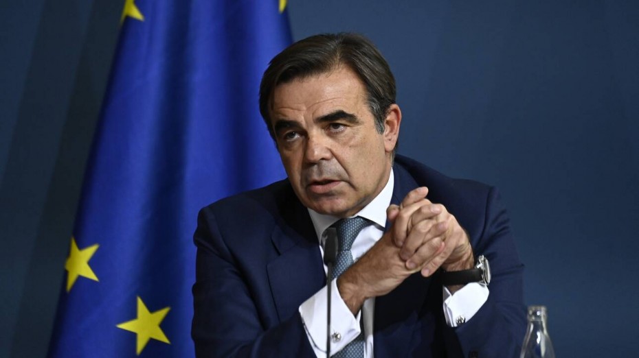 Μ. Σχοινάς: «Η Ευρώπη και η Ελλάδα συνεργάζονται για τους ανθρώπους στα νησιά»