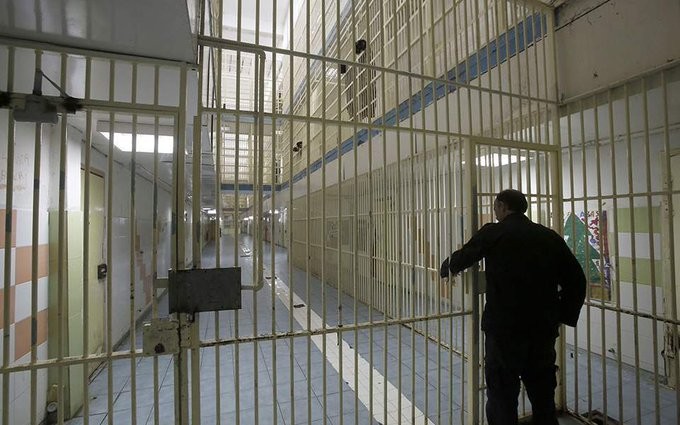 Στα 155 τα θετικά κρούσματα του κορονοϊού στις φυλακές της Λάρισας