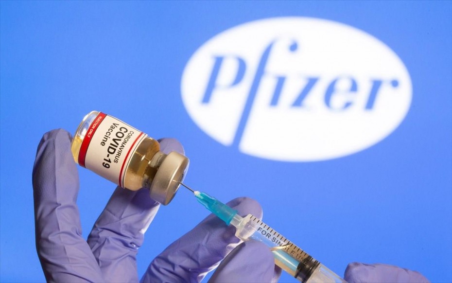 Pfizer: «Τσεκούρι» στην παραγωγή των εμβολίων Covid-19