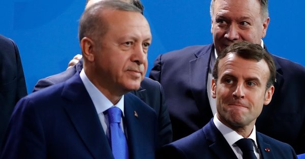 Ο Ερντογάν αξιώνει την απομάκρυνση Μακρόν από την προεδρία της Γαλλίας