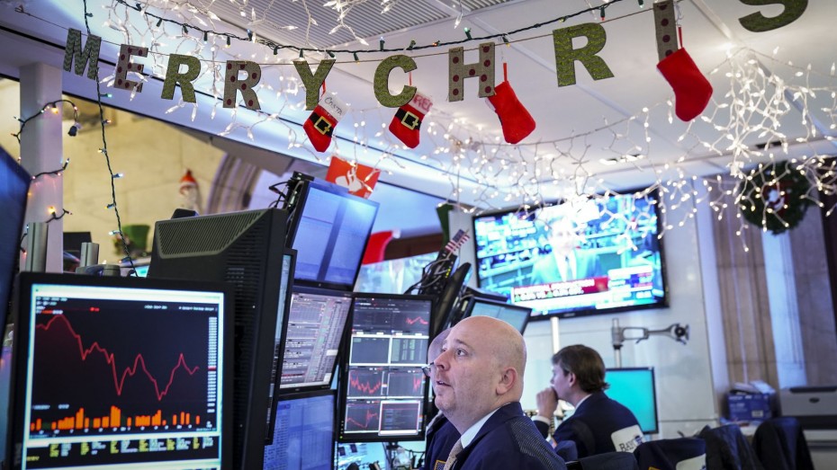 Κόντρα στις επενδυτικές ανησυχίες για το πακέτο τόνωσης η Wall Street
