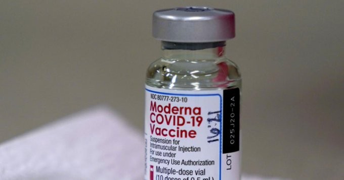 Στην Ελλάδα τα πρώτα εμβόλια της Moderna