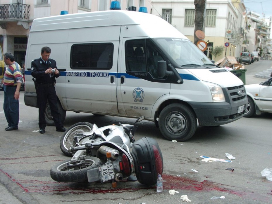 Πάνω από 2,4 δισ. ευρώ ετησίως κοστίζουν τα οδικά ατυχήματα στην Ελλάδα
