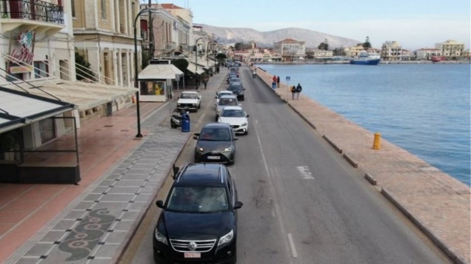 Χίος: Με αυτοκινητοπομπή κατά της νέας δομής μεταναστών αντιδρούν οι κάτοικοι