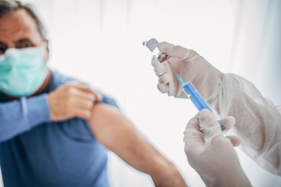 ΠΟΕΔΗΝ: Γιατρός νόσησε ελαφρά με κορονοϊό 25 μέρες μετά τη δεύτερη δόση του εμβολίου