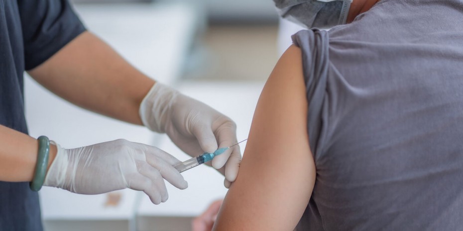 Daily Telegraph: Στην τέταρτη θέση «ταχύτερων» εμβολιασμών η Ελλάδα