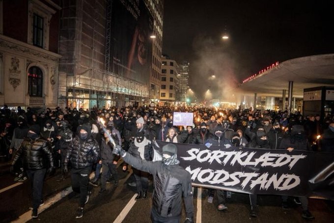 Διαδηλώσεις κατά του «κορονοδιαβατηρίου» στη Δανία