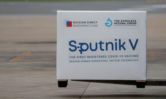 Θετική η Γαλλία στη χρήση του ρωσικού εμβολίου Sputnik V