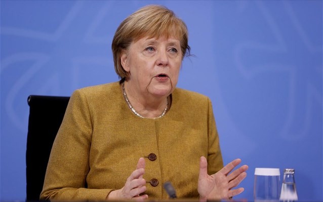 Γερμανία: Η Μέρκελ προτείνει σταδιακό ανοίγμα των καταστημάτων