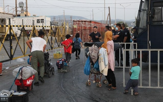 Αίτημα Μηταράκη για απέλαση 519 μεταναστών που δεν δικαιούνται άσυλο