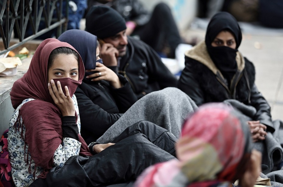 Die Welt: Η Ελλάδα «σπρώχνει» αναγνωρισμένους πρόσφυγες προς την Γερμανία