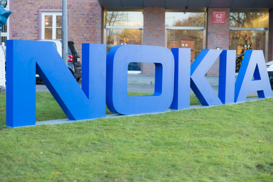«Τσεκούρι» Nokia σε 10.000 θέσεις εργασίας για εξοικονόμηση κεφαλαίων